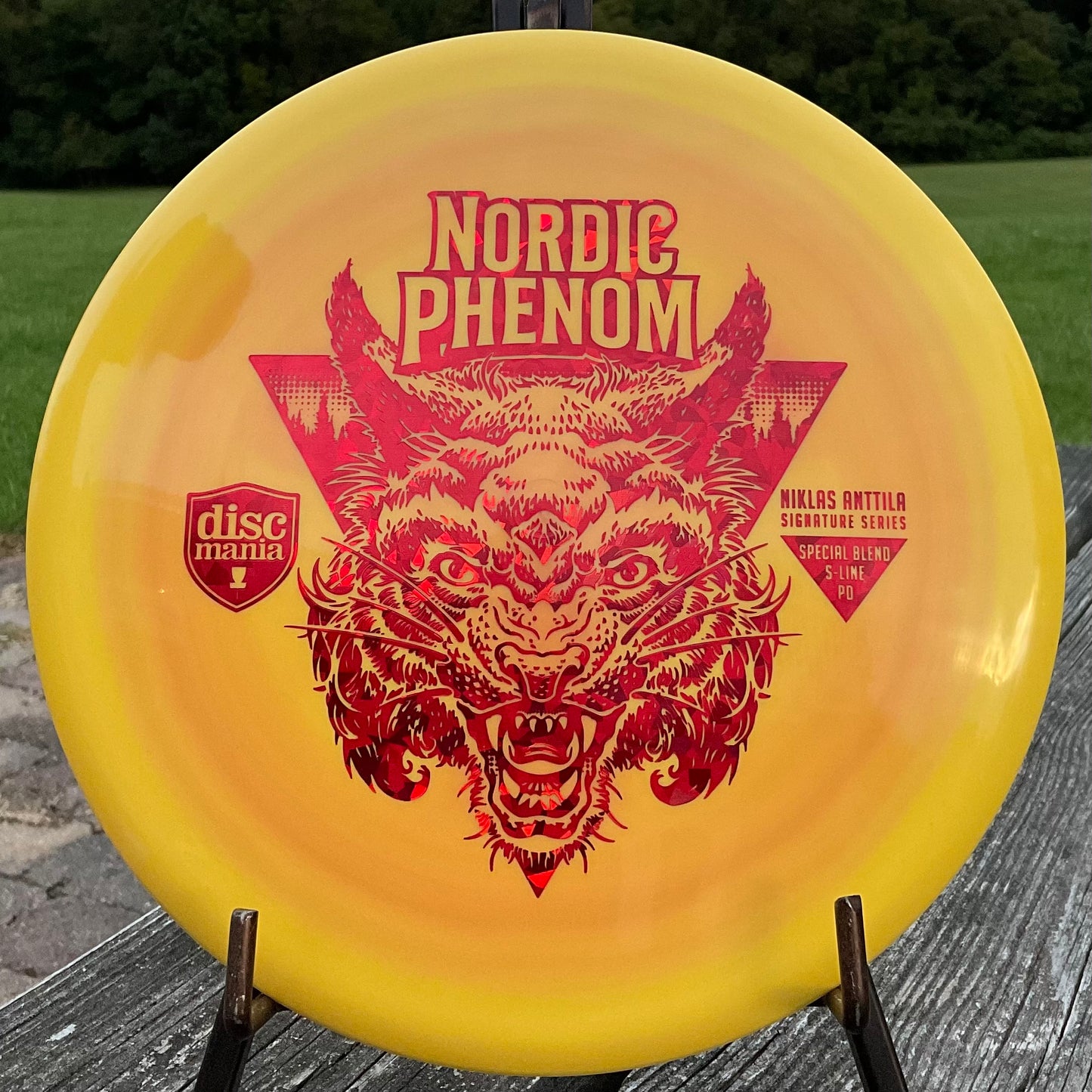 Discmania Nordic Phenom - 2022 Niklas Anttila Signature Series Special Blend S-Line PD