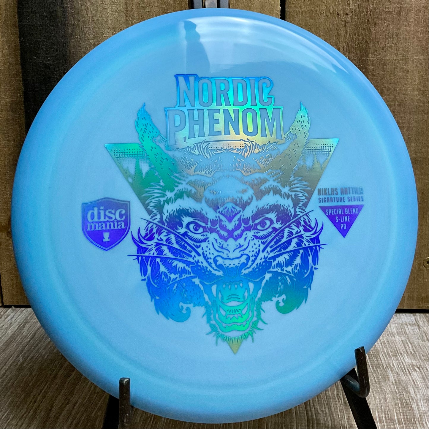 Discmania Nordic Phenom - 2022 Niklas Anttila Signature Series Special Blend S-Line PD