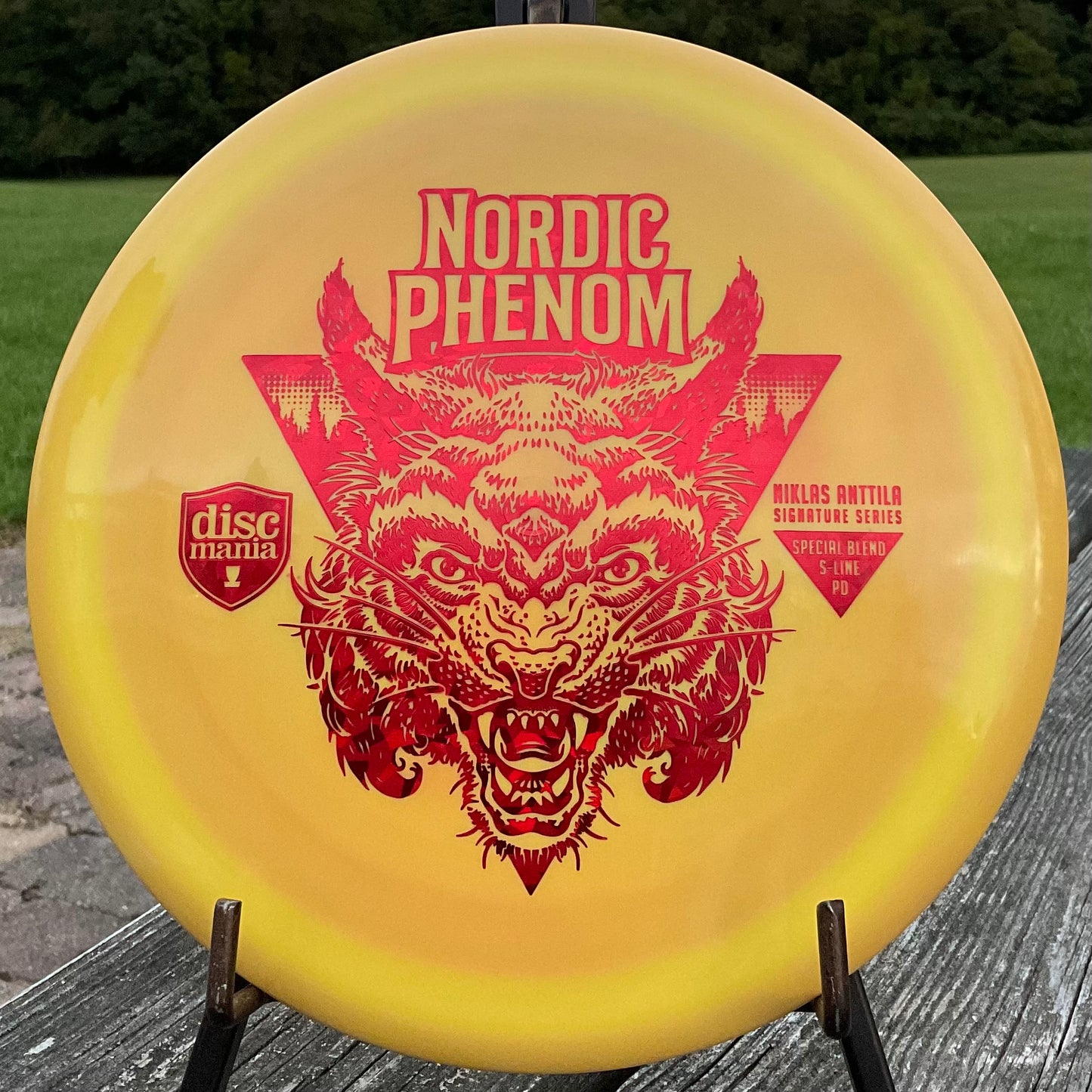 Discmania Nordic Phenom - 2022 Niklas Anttila Signature Series Special Blend S-Line PD