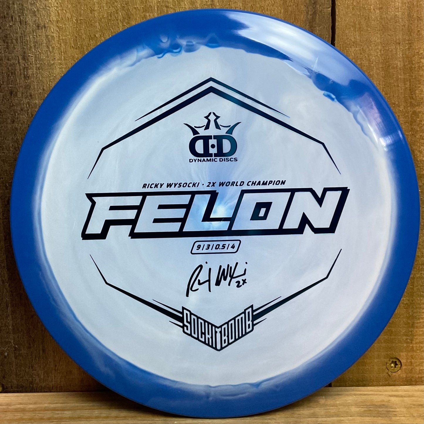 Dynamic Discs Fuzion Orbit Felon - Ricky Wysocki Sockibomb Stamp