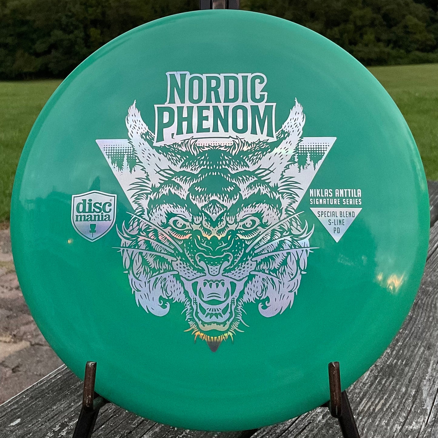 Discmania Nordic Phenom - 2022 Niklas Anttila Signature Series Special Blend S-Line PD