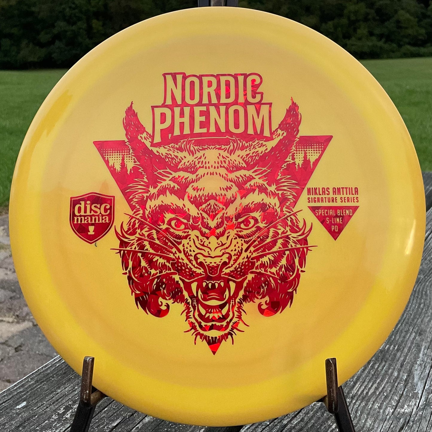 Discmania Nordic Phenom - 2022 Niklas Anttila Signature Series Special Blend S-Line PD