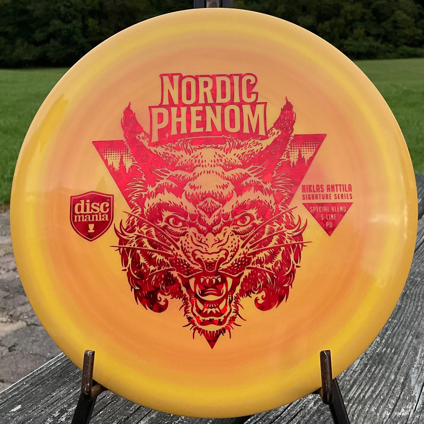 Discmania Nordic Phenom - 2022 Niklas Anttila Signature Series Special Blend S-Line PD