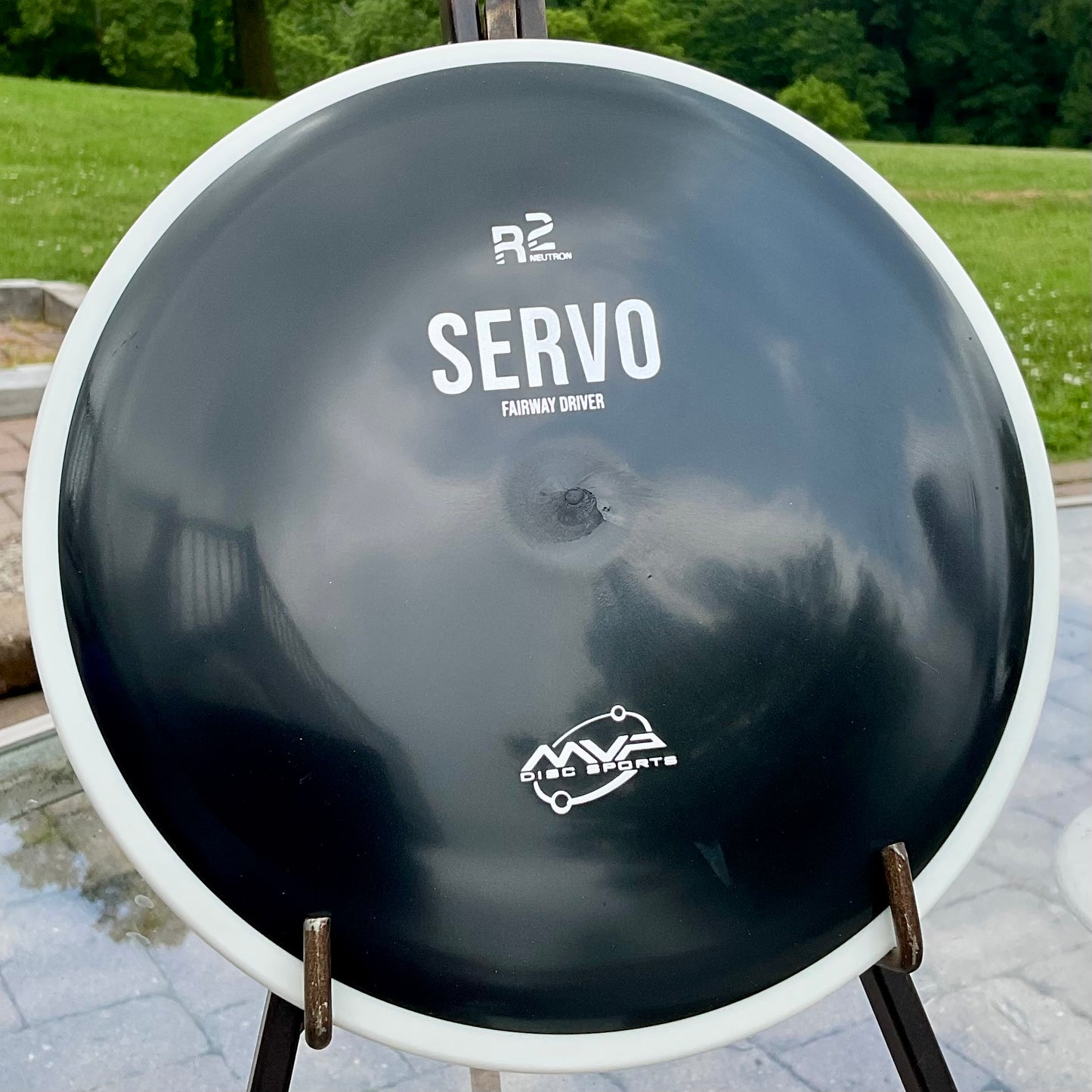 Neutron Servo