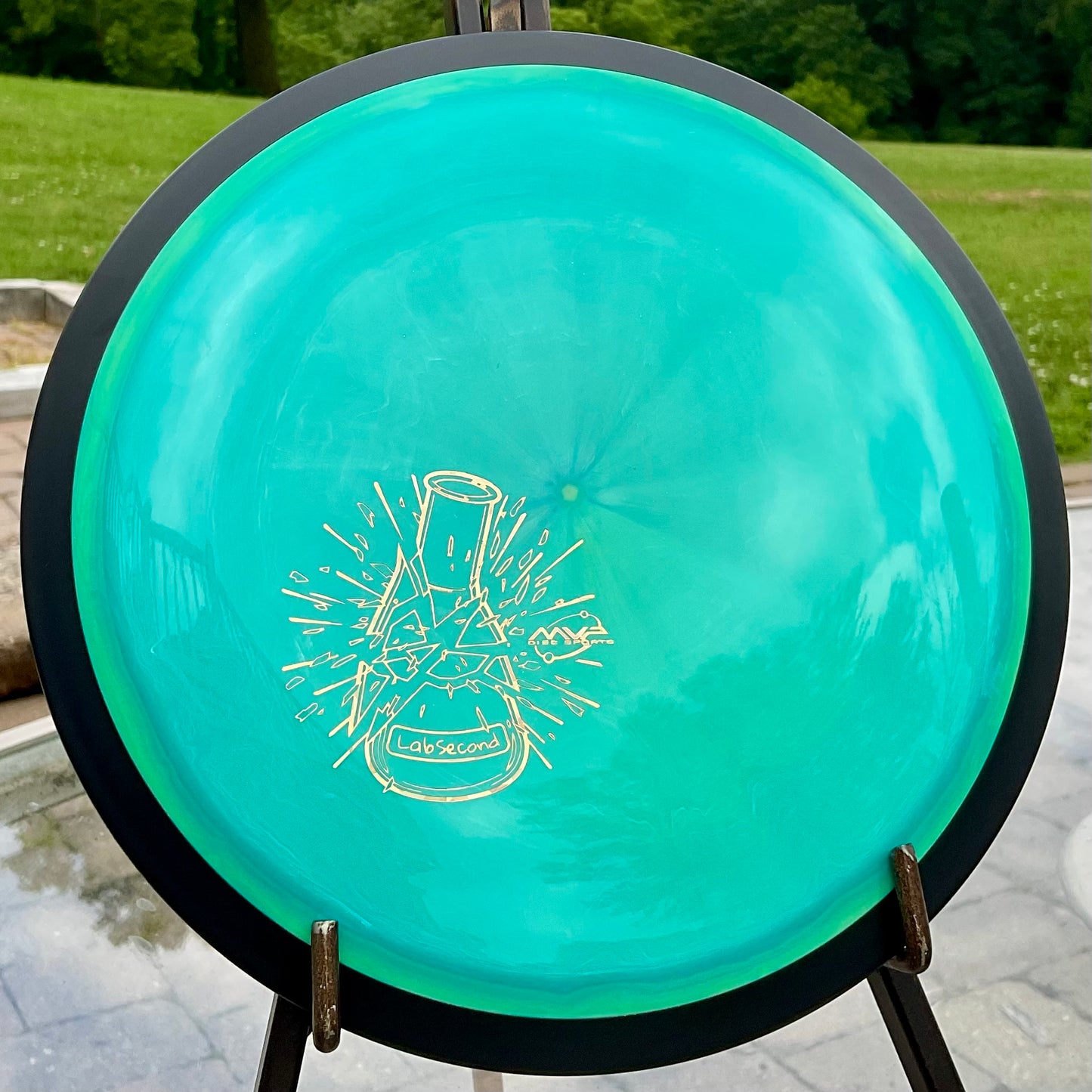 MVP Discs L2 Neutron Trail